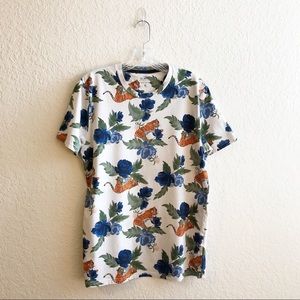 Hollister Must-Have Collection